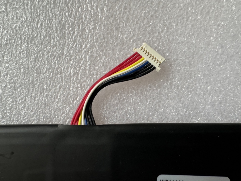 KUU W041-F156-BT-3